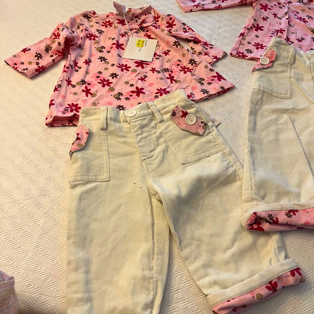 Max N Maddie size 12-18 Months lined corduroy pants & matching pink floral top.